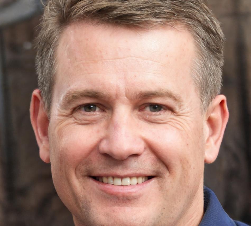 Finanzberater Lennart Vosswinkel unterstützt internationale Studierende